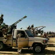 الجوف.. الجيش يهاجم مواقع المليشيات والتحالف يستهدف اعلامها الحربي بالغيل